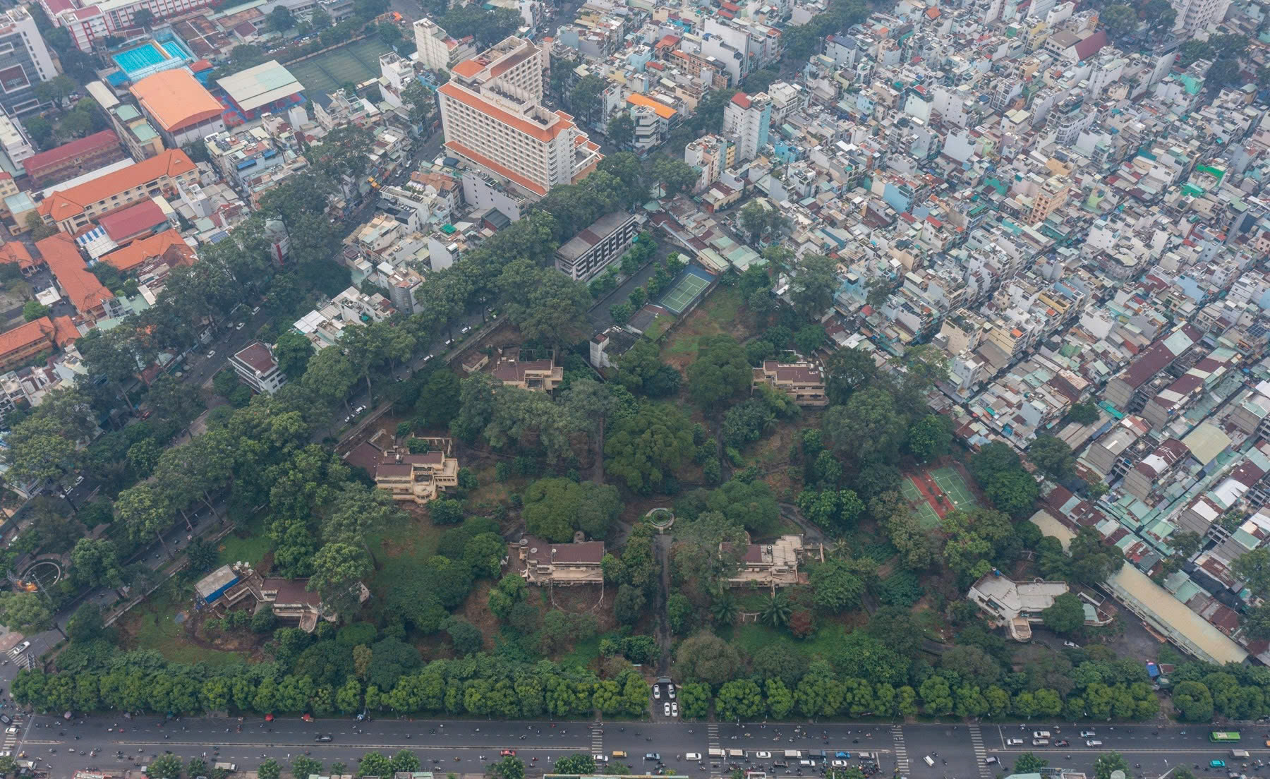 TP.HCM lên phương án chuyển 2 khu đất vàng làm công viên 1 TP.HCM lên phương án chuyển 2 khu đất vàng làm công viên - Ảnh 1.