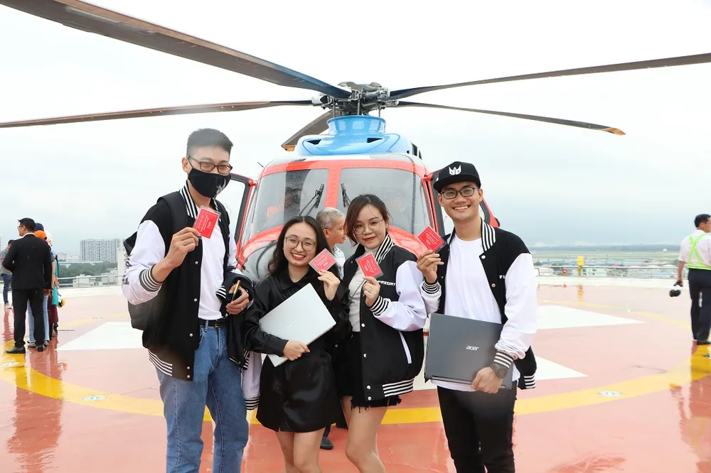 Trước đó, TP.HCM đã thí điểm sản phẩm du lịch Ngắm TP.HCM từ trên cao bằng máy bay trực thăng. Ảnh: TT Trước đó, TP.HCM đã thí điểm sản phẩm du lịch 'Ngắm TP.HCM từ trên cao bằng máy bay trực thăng'. Ảnh' TT.