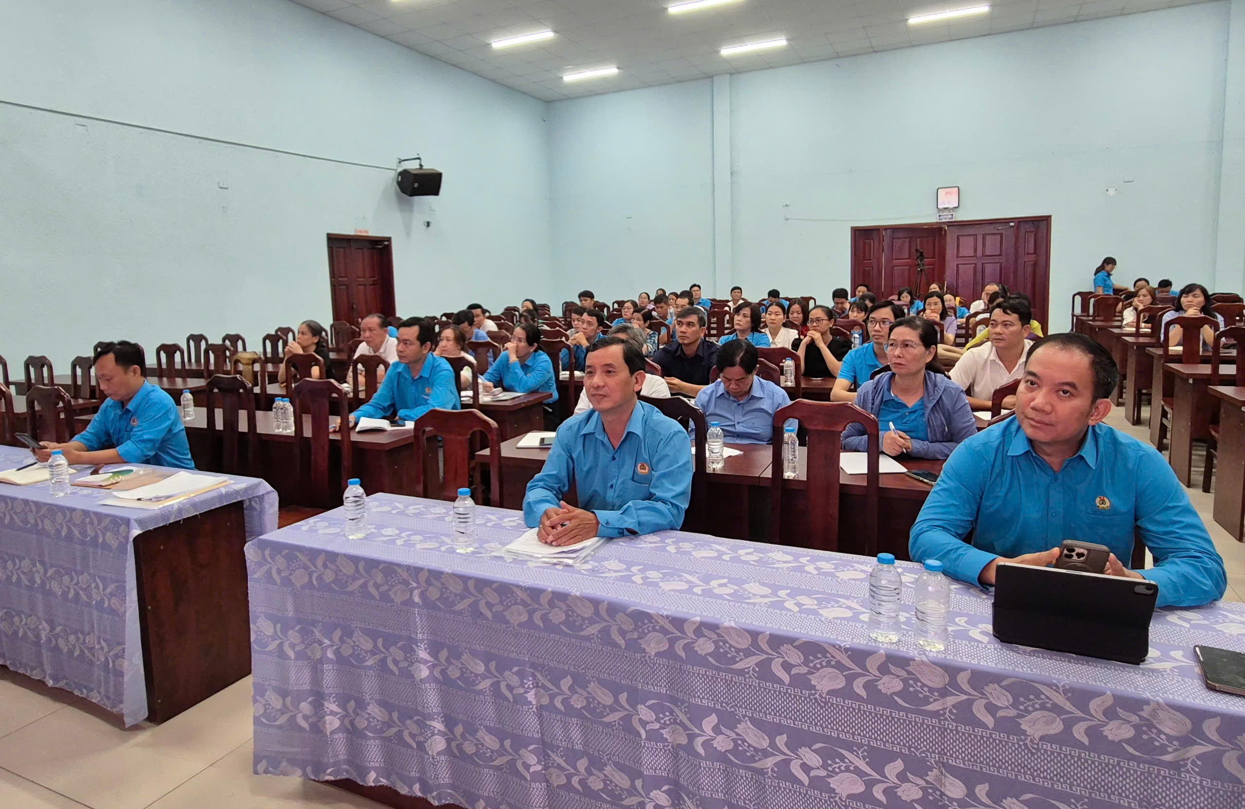 Tập trung công tác chăm lo Tết cho đoàn viên, lao động - Ảnh 1.
