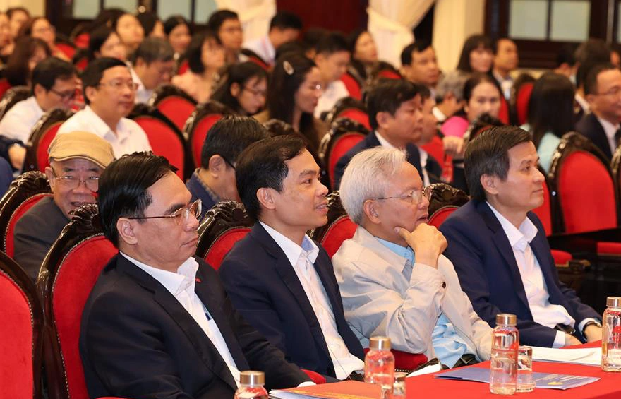 Thách thức hiện hữu là bẫy ‘tư duy trung bình'- Ảnh 2.