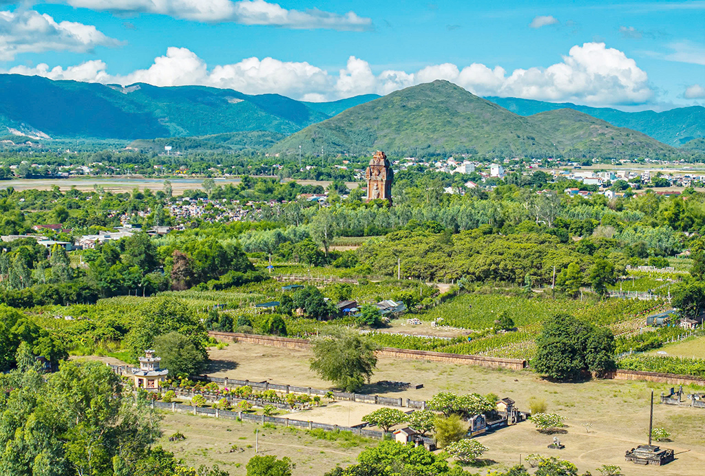 Thành Hoàng Đế - nơi giao thoa huyền thoại- Ảnh 1.