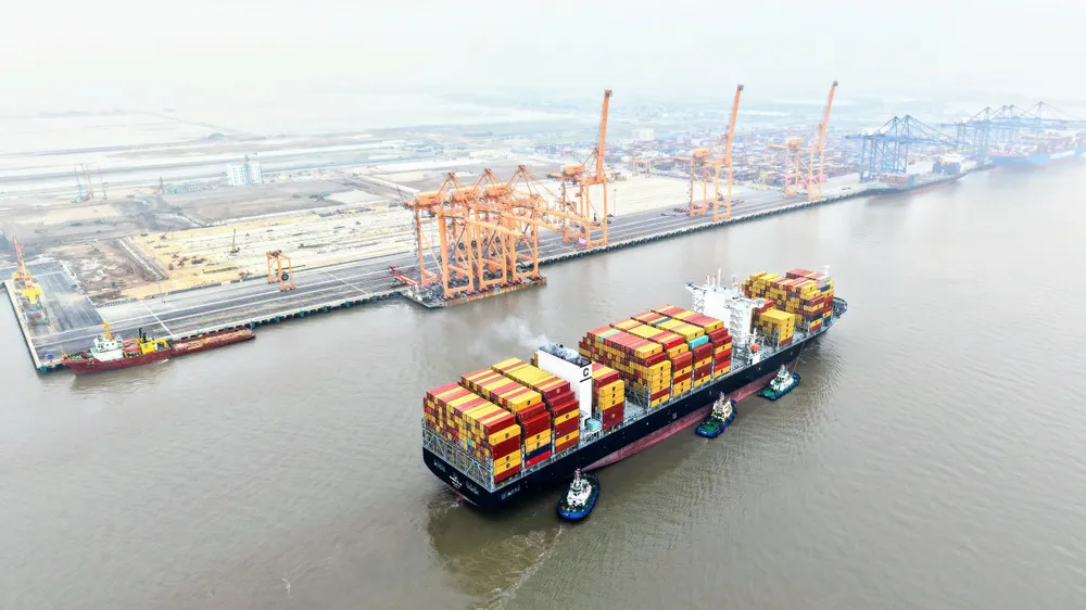 Quy mô nền kinh tế Hải Phòng đạt xấp xỉ 30 tỉ USD, lần đầu vươn lên vị trí thứ ba cả nước. Ảnh: NS thanh-lap-khu-thuong-mai-tu-do-thanh-pho-hai-phong-1.jpg