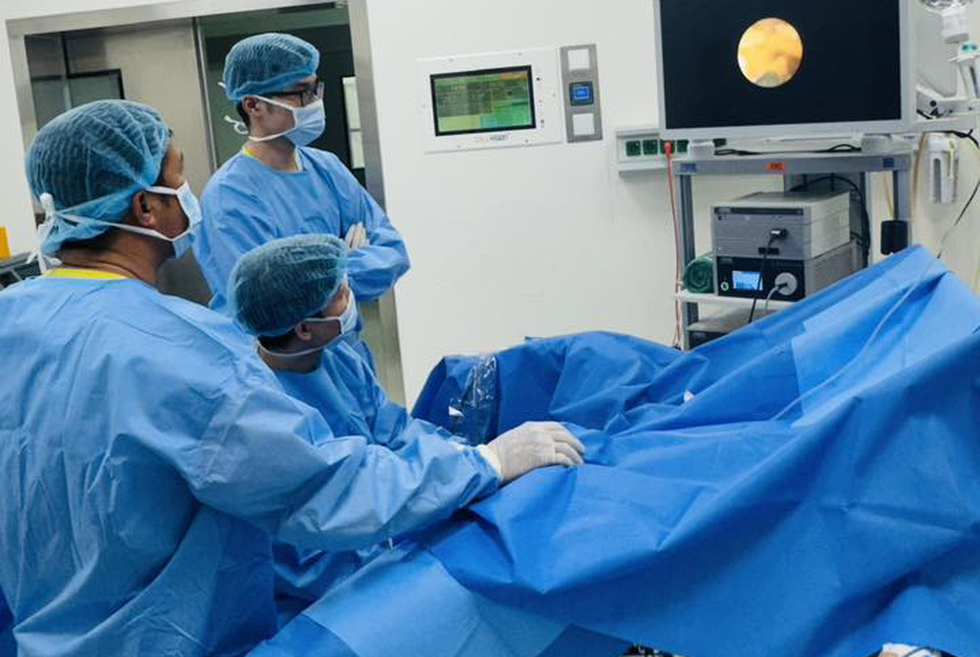 Thấy gì từ vụ nữ sinh suýt hư thận vì uống trà sữa thay nước? - 1