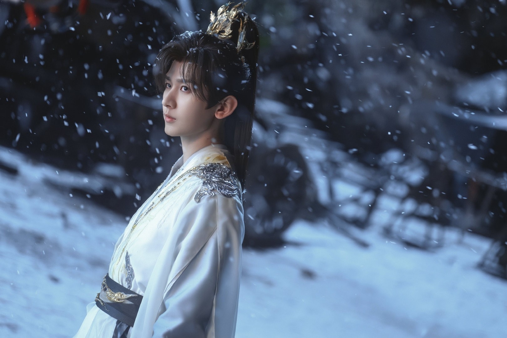 Điên thật rồi! Phim Trung Quốc mới chiếu đã phá kỷ lục 2025: Nữ chính quá đẹp, định nghĩa lại 2 từ mỹ nhân- Ảnh 7.