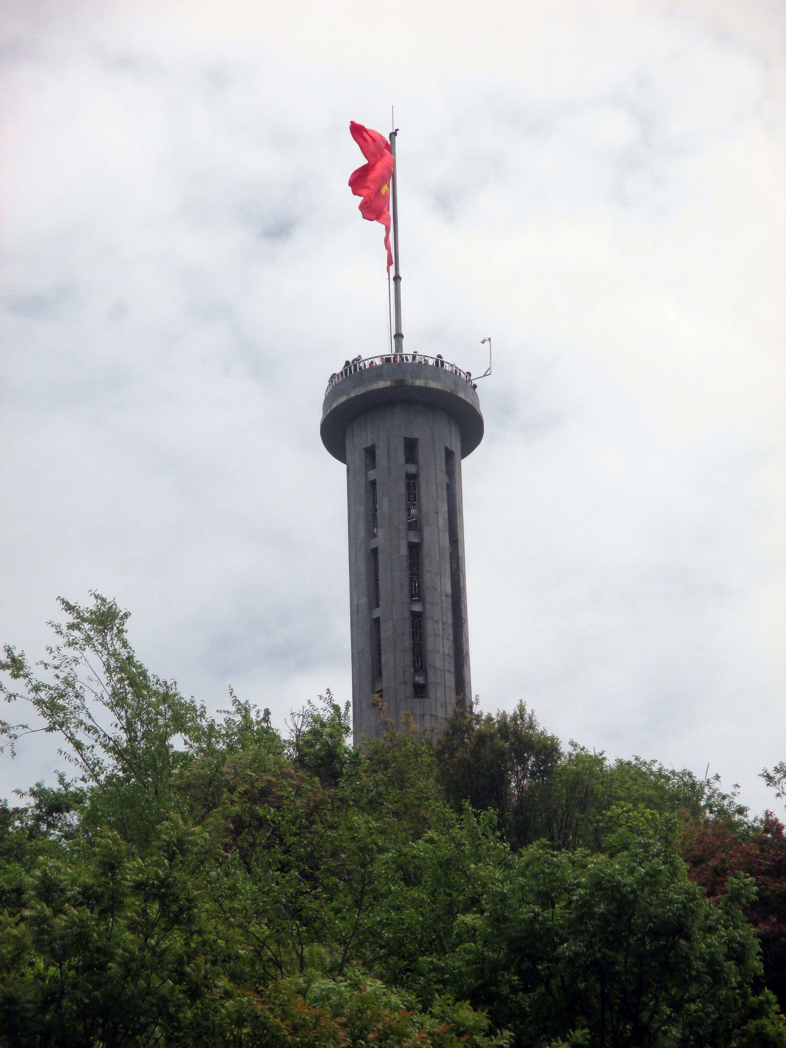 Thiêng liêng nơi địa đầu Tổ quốc - Ảnh 2.