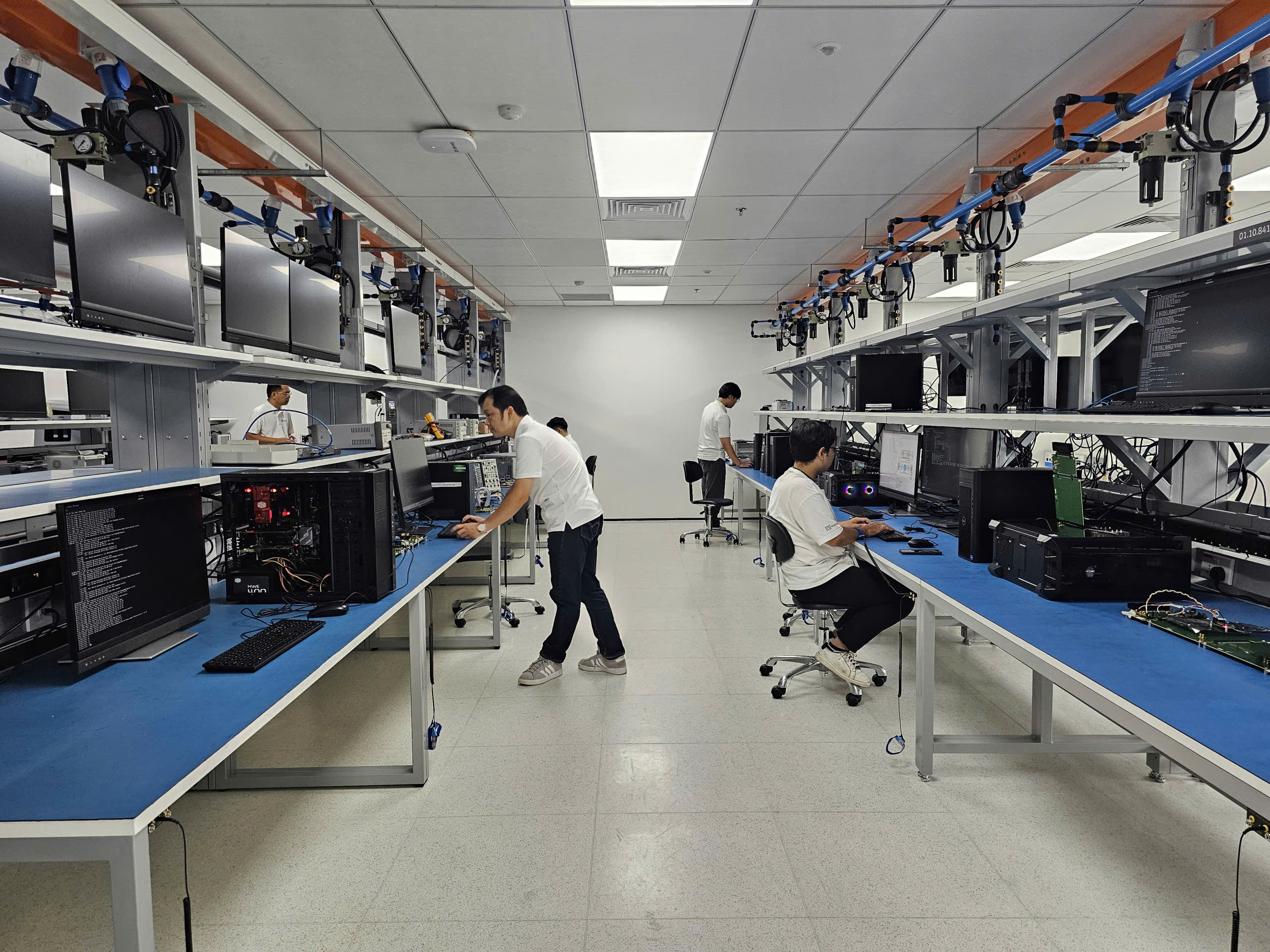 Động lực tăng trưởng mới của TP HCM: Thỏi nam châm hút vốn FDI - Ảnh 1.