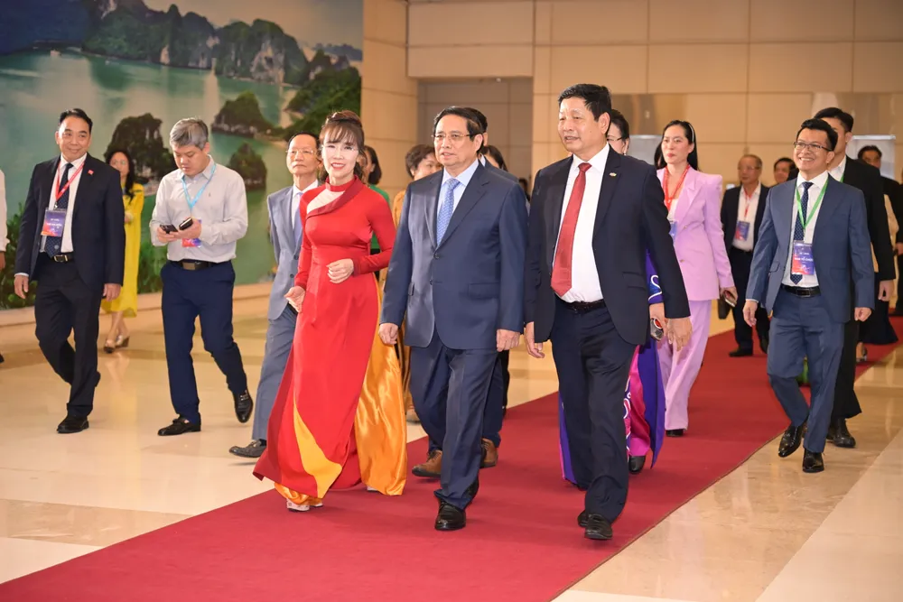 Thủ tướng Phạm Minh Chính dự và phát biểu tại phiên họp “Toàn cảnh Kinh tế tư nhân Việt Nam lần thứ nhất” năm 2025. Ảnh: A.H