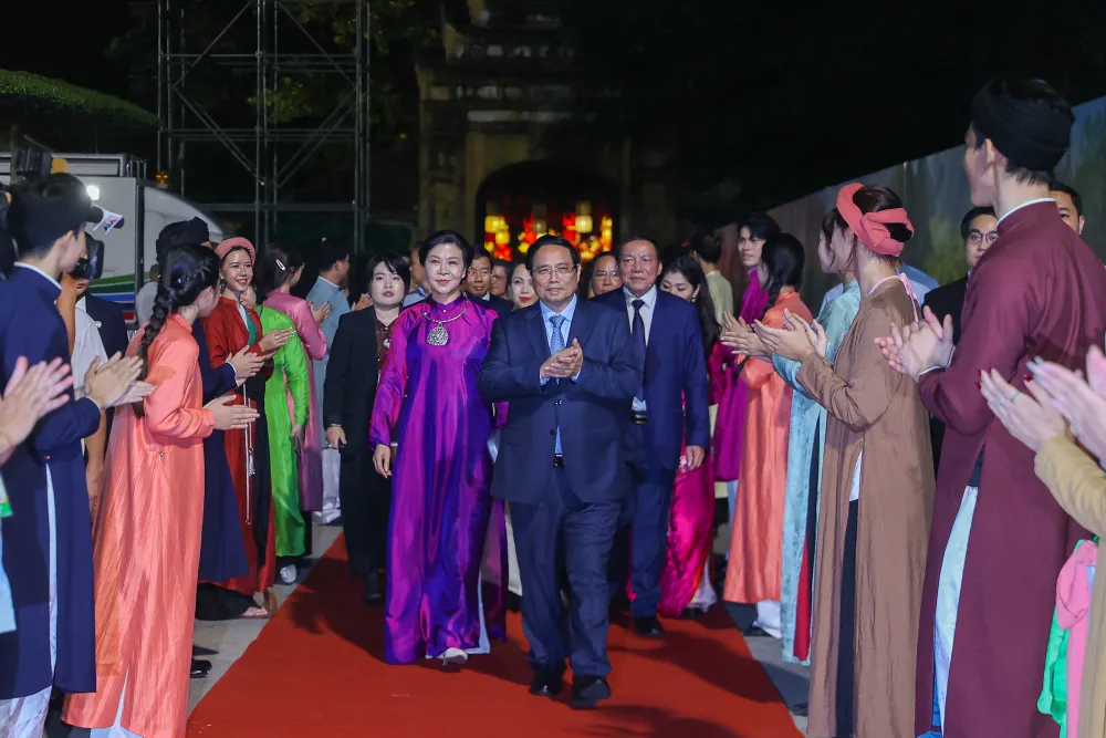 thu-tuong-pham-minh-chinh-le-hoi-van-hoa-the-gioi-tai-ha-noi-se-chia-voi-dong-bao-bi-thien-tai.jpg