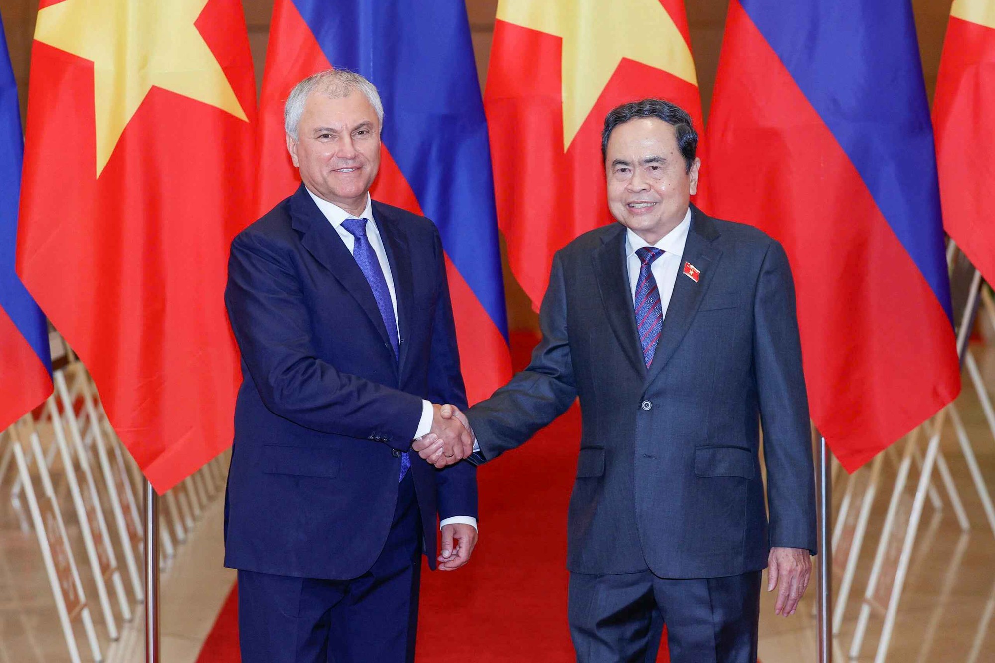 - Ảnh 1. - Ảnh 1.