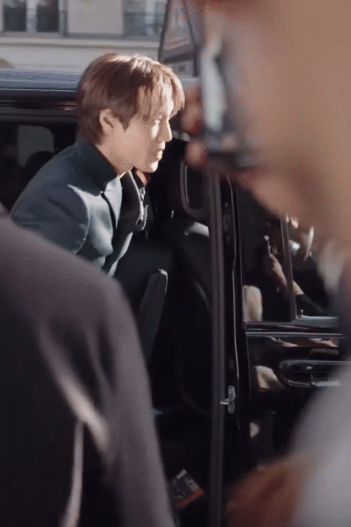 Tình cũ Jennie khiến 1 nam diễn viên bị hất văng lên lề - Ảnh 1.