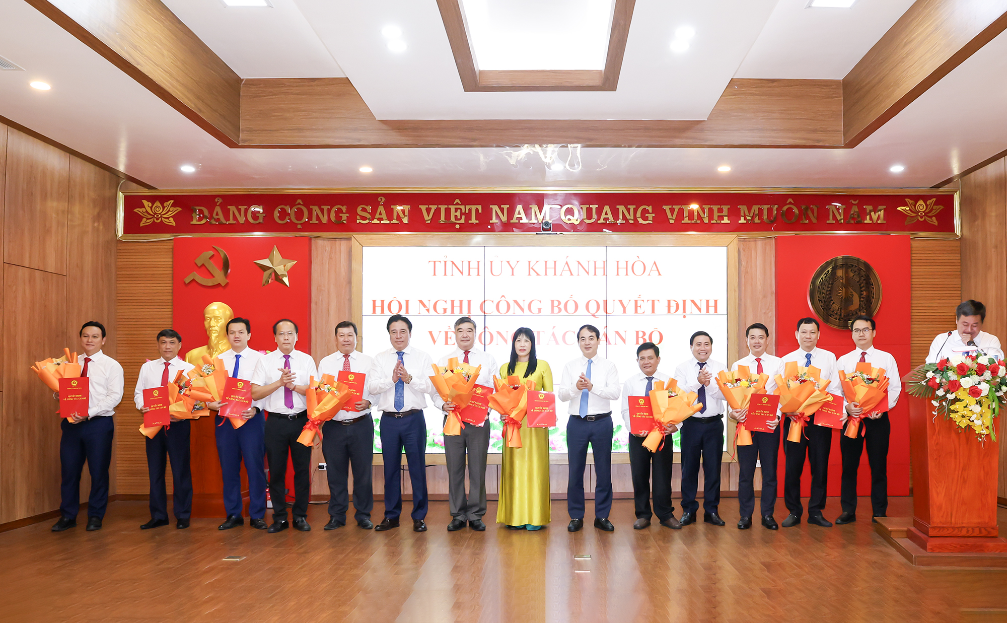 Công tác cán bộ Tỉnh khánh hòa: Hội nghị công bố quyết định quan trọng mới nhất - Ảnh 1.