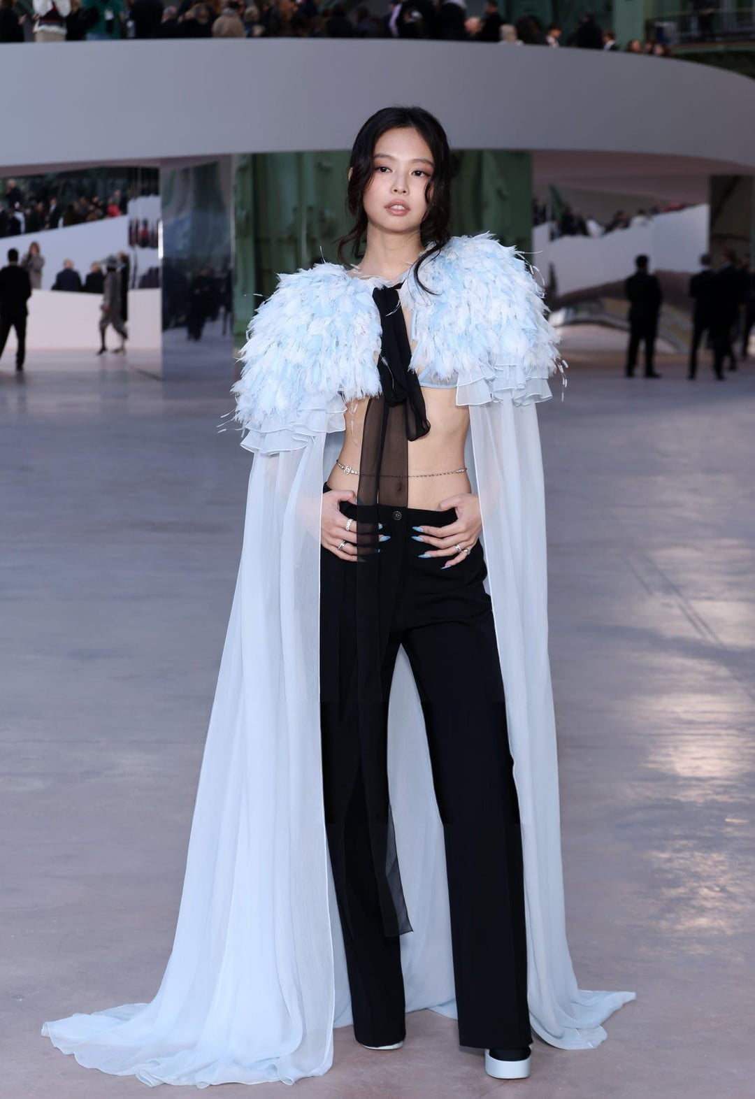 Tới lượt Jennie bị chê, chị em BLACKPINK quá khổ với dư luận- Ảnh 9.