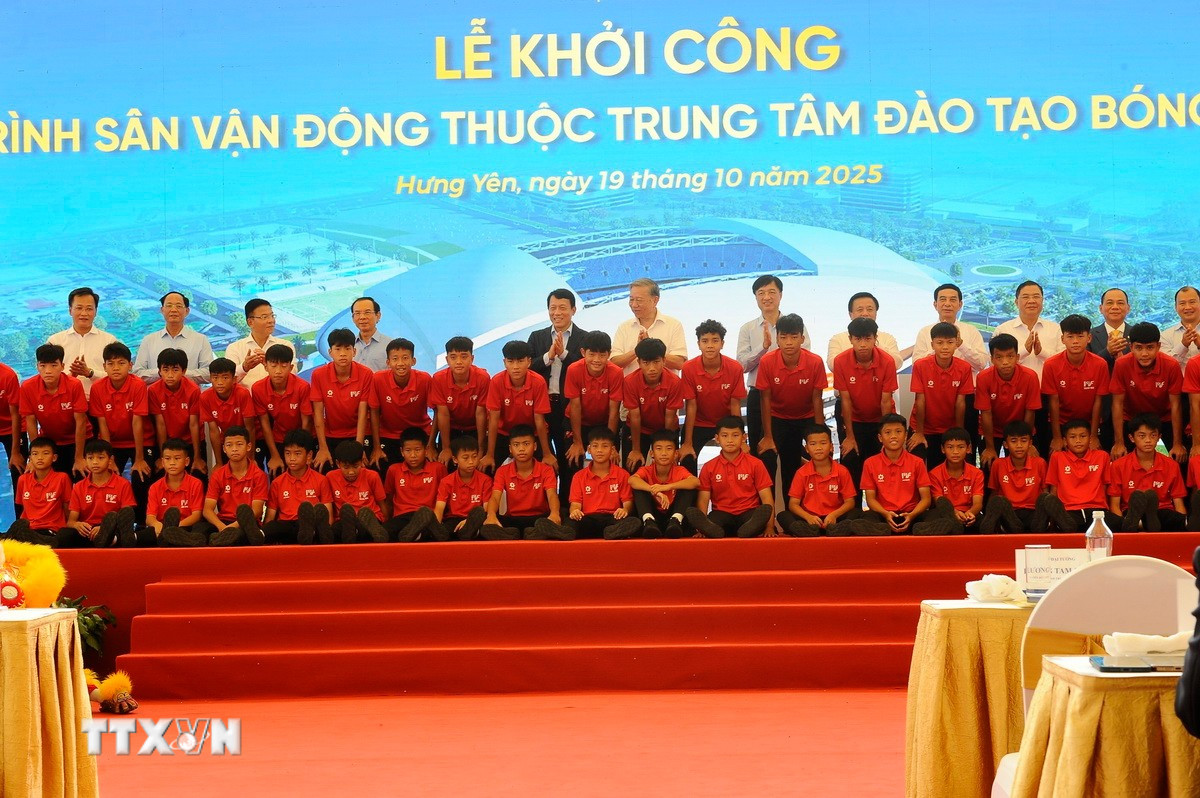 Tổng Bí thư Tô Lâm khởi công xây dựng sân vận động PVF hiện đại nhất Việt Nam - Ảnh 1.
