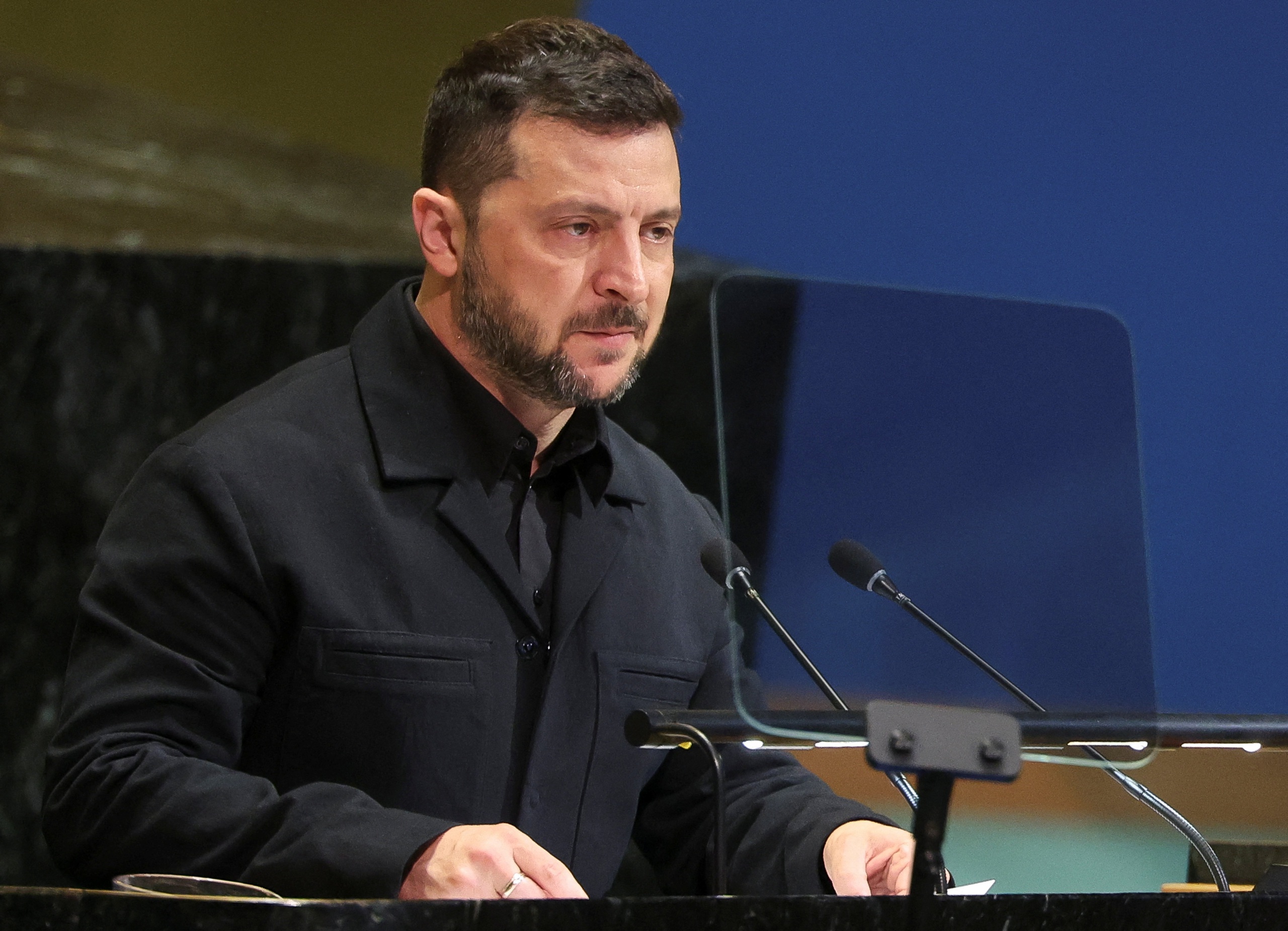 Tổng thống Ukraine Zelensky đe dọa tấn công Điện Kremlin , sẵn sàng từ chức - Ảnh 1.