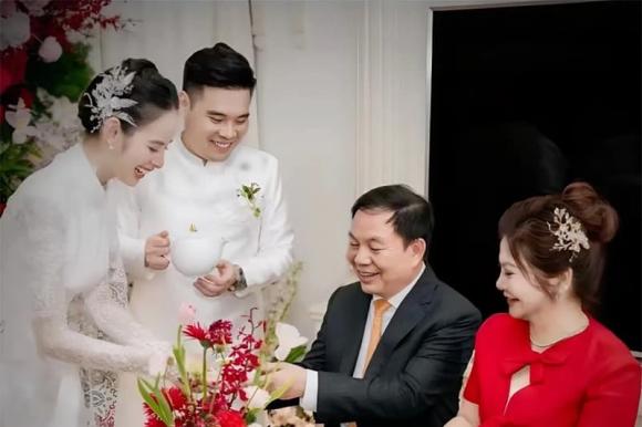  trai tài gái sắc, hương liên, đỗ thị hà, sao Việt