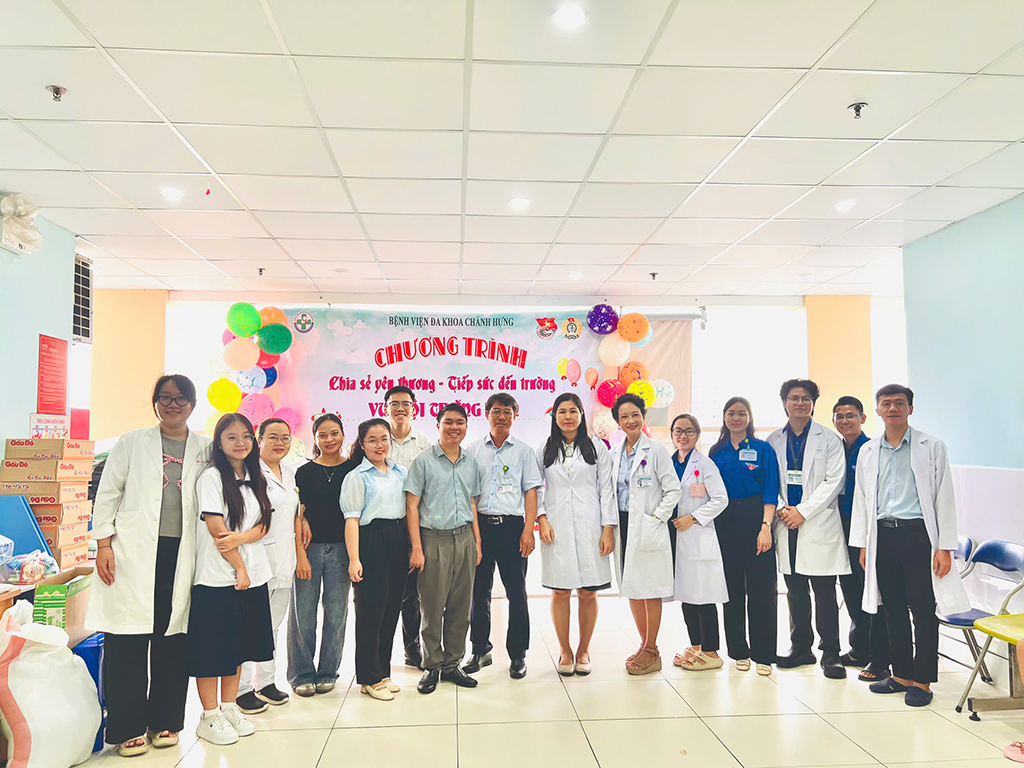 Trái tim yêu học trò của thầy giáo Sang- Ảnh 1.