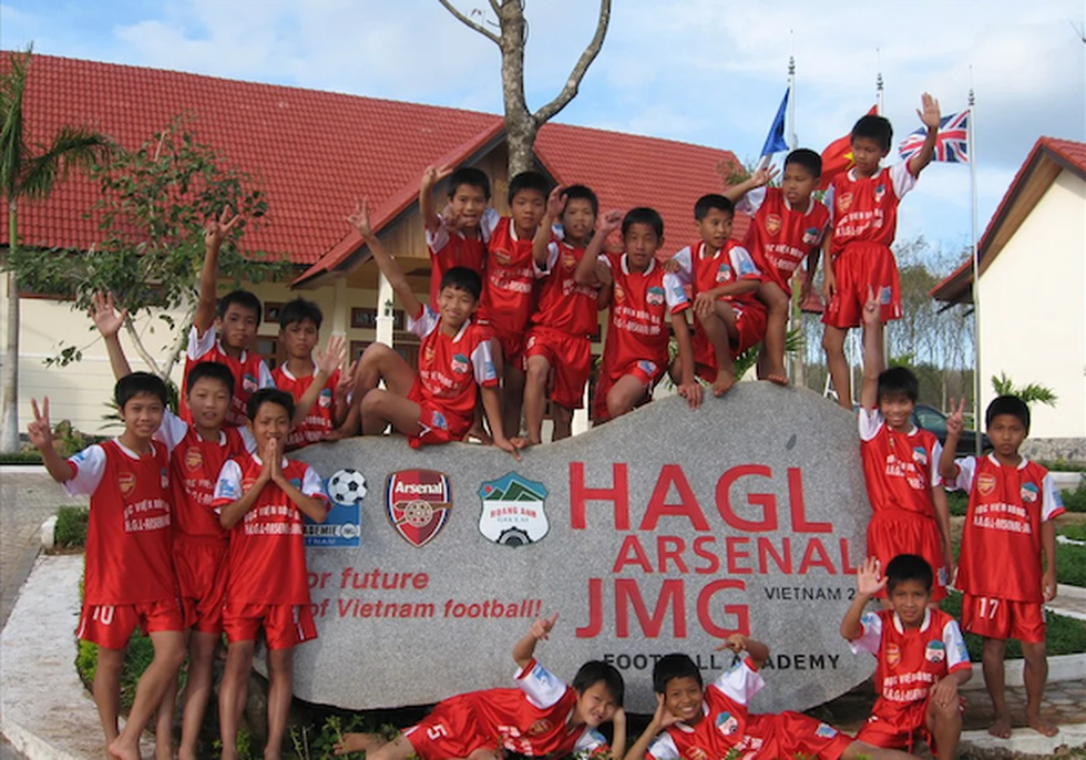 Từ chuyện Bầu Đức làm Học viện bóng đá đến đề xuất của Chủ tịch FIFA - 1