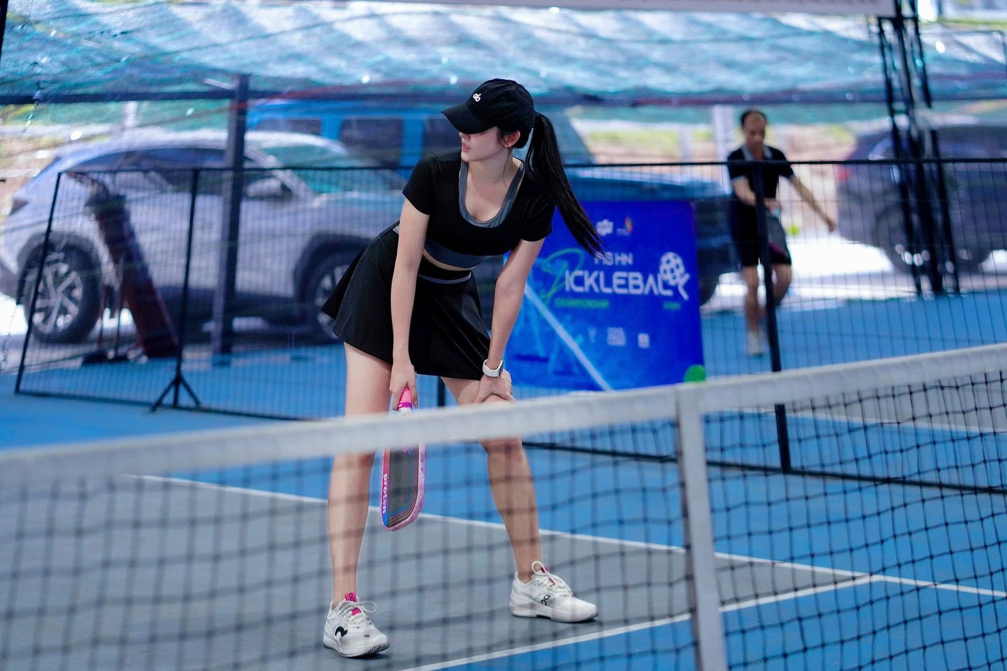 Á hậu Huyền My chăm tập thể thao hết cỡ: Từ pickleball, golf đến yoga đều 