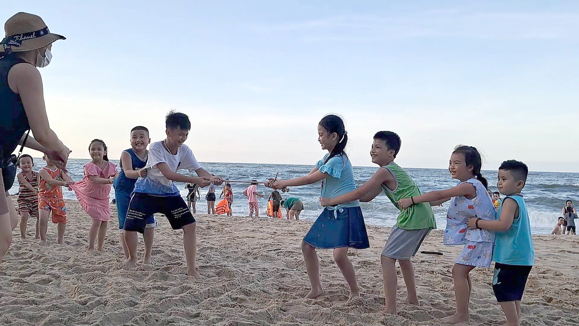 tuổi thơ rạng rỡ - Ảnh 1.