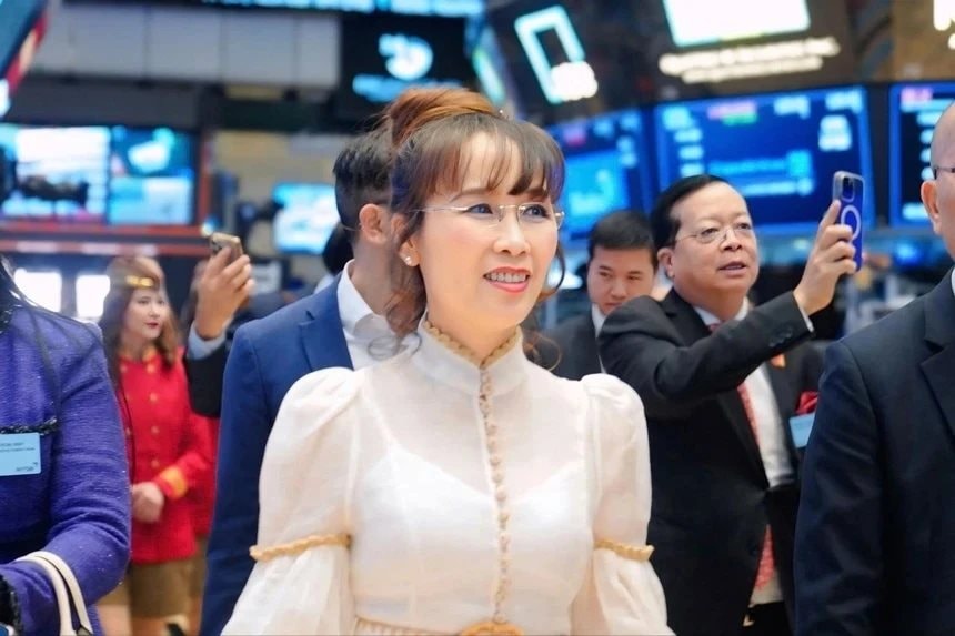 Tỷ phú Nguyễn Thị Phương Thảo vừa lập kỷ lục chưa từng có với phụ nữ Việt Nam - Ảnh 1.