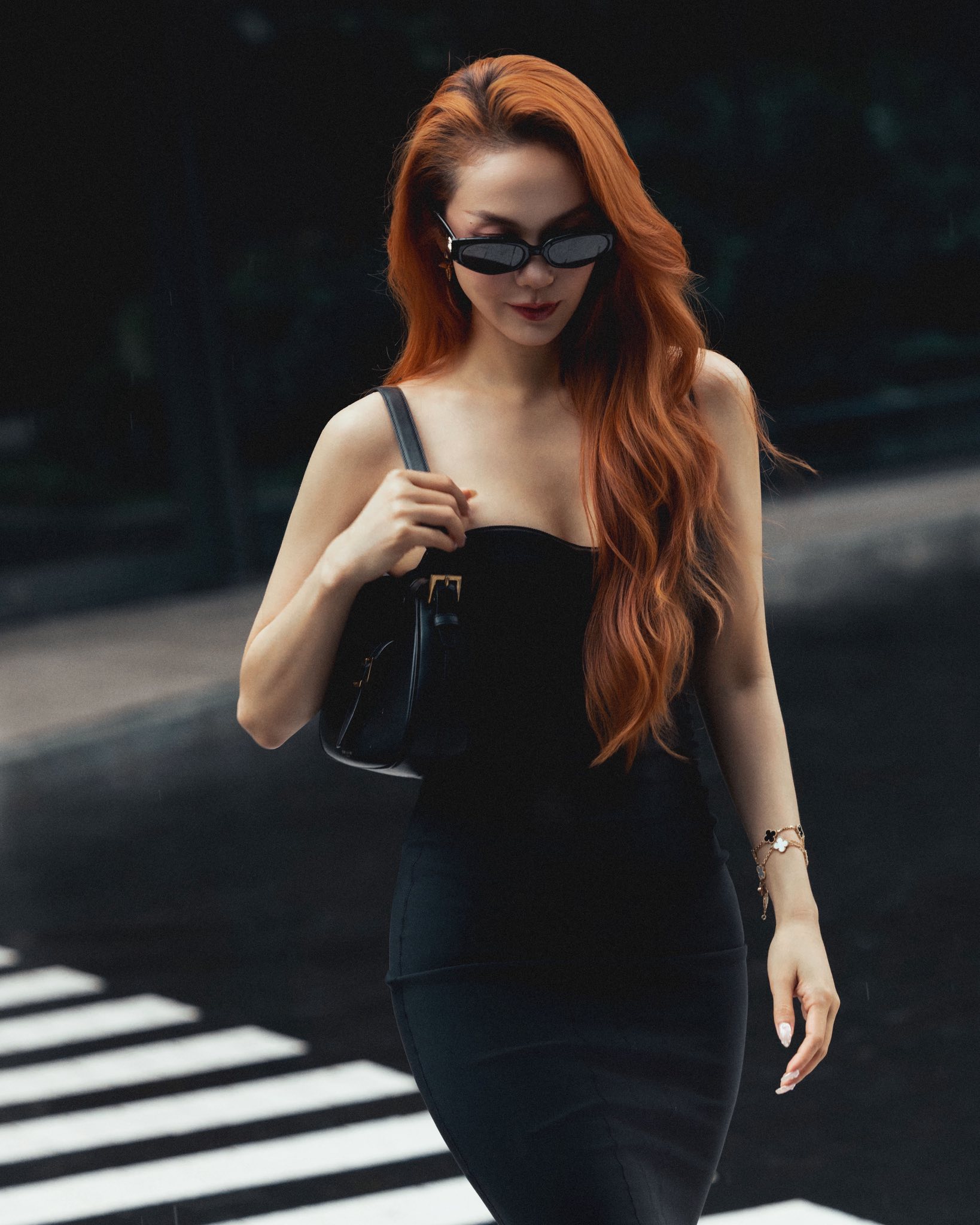 U40 nhưng trẻ trung mơn mởn như gái đôi mươi: "Chị đẹp” Vbiz khiến hội chị em nháo nhào xin sổ tay chống già- Ảnh 1.