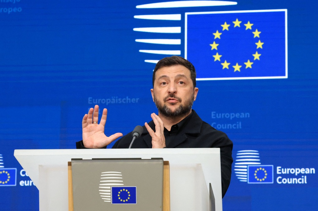 Ukraine xem xét kế hoạch ngừng bắn với Nga - 1