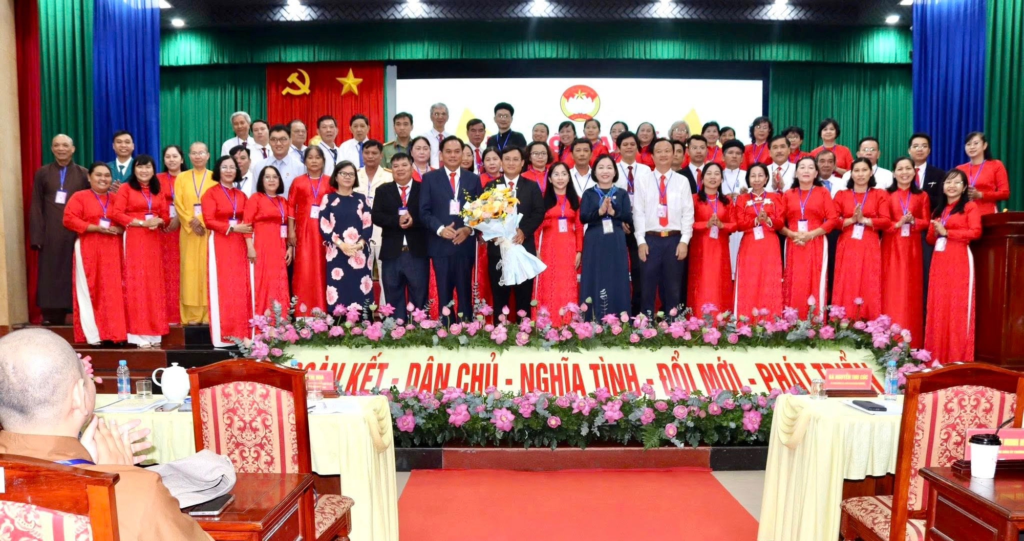 - Ảnh 1. - Ảnh 1.