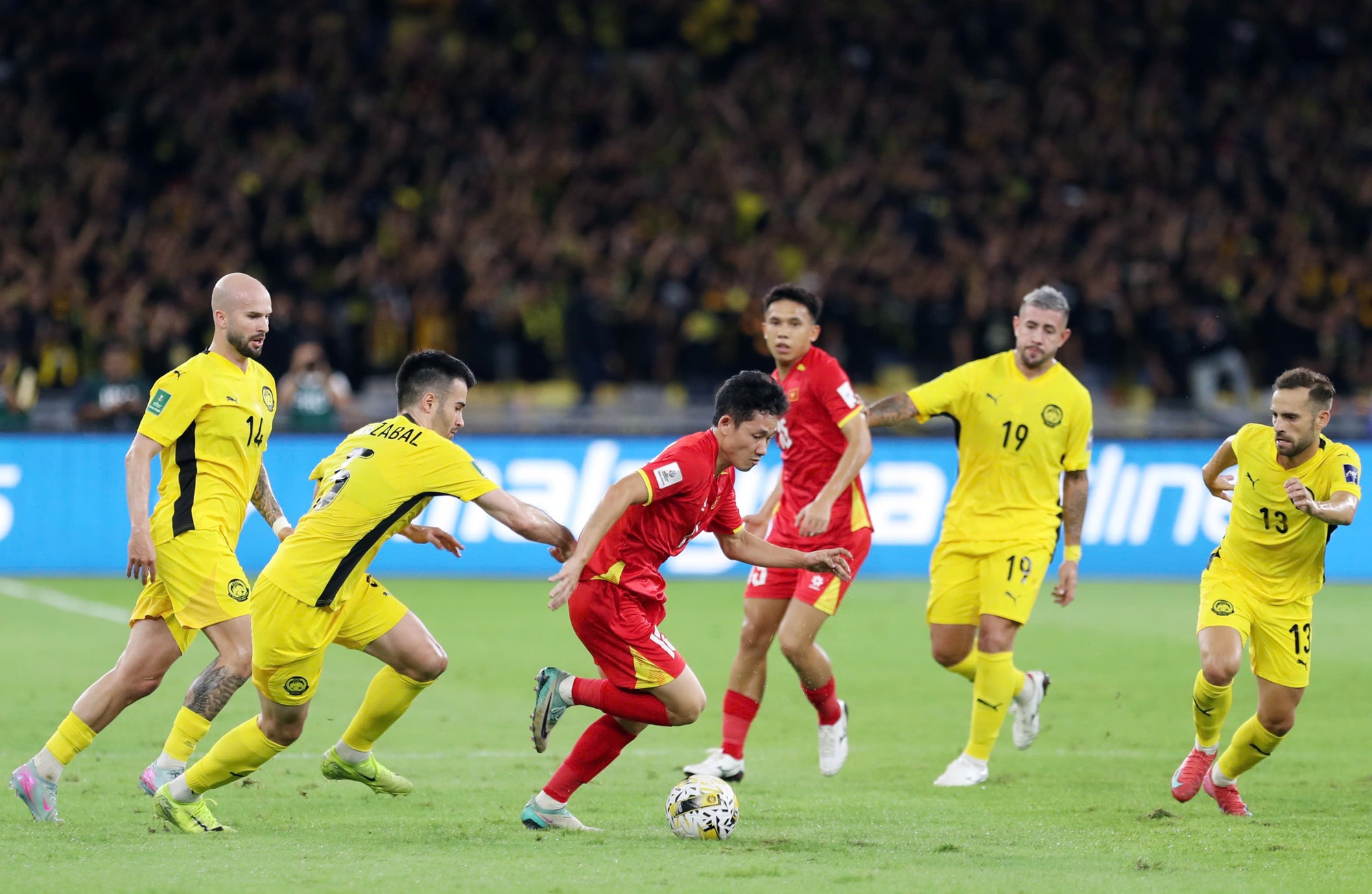 LĐBĐ Malaysia hé lộ bất ngờ: Vẫn chưa nộp đơn kháng cáo lên FIFA là vì điều này…
- Ảnh 1. LĐBĐ Malaysia hé lộ bất ngờ: Vẫn chưa nộp đơn kháng cáo lên FIFA là vì điều này…
- Ảnh 1.