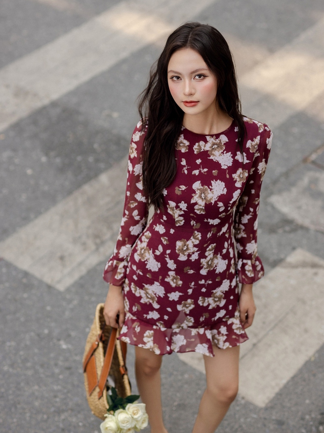 Váy hoa nhí vào mùa được ưu tiên- Ảnh 1. Váy hoa nhí vào mùa được ưu tiên- Ảnh 1.