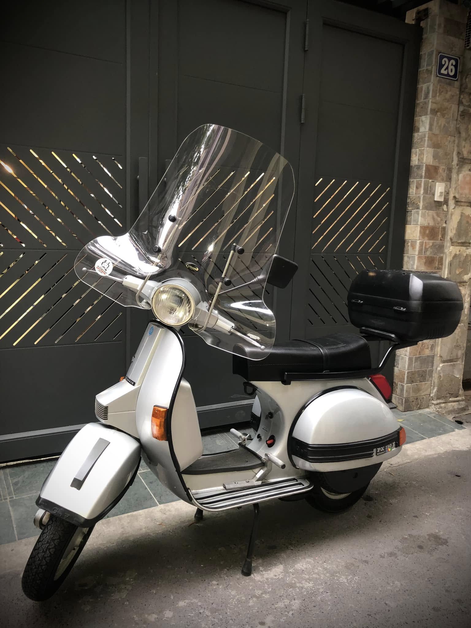 Vespa PX150E 30 năm tuổi rao bán với giá gấp đôi Honda SH 1 Vespa - Ảnh 1.