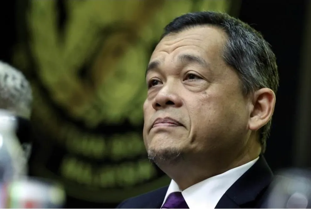 Ông Hamidin Amin, đương kim Chủ tịch danh dự FAM, Ủy viên Ban chấp hành FIFA dẫn đoàn đến Thụy Sĩ để cứu bóng đá Malaysia. Ảnh:NST HLV- Lorent- Blanc-2.jpg