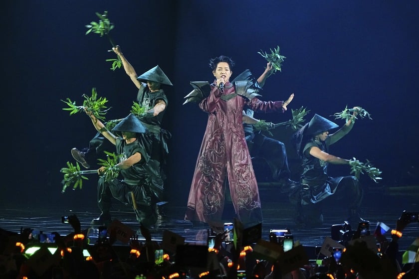 Vì sao chiến thắng của Quán quân Đức Phúc tại Intervision 2025 lại làm nức lòng đến vậy?- Ảnh 1.