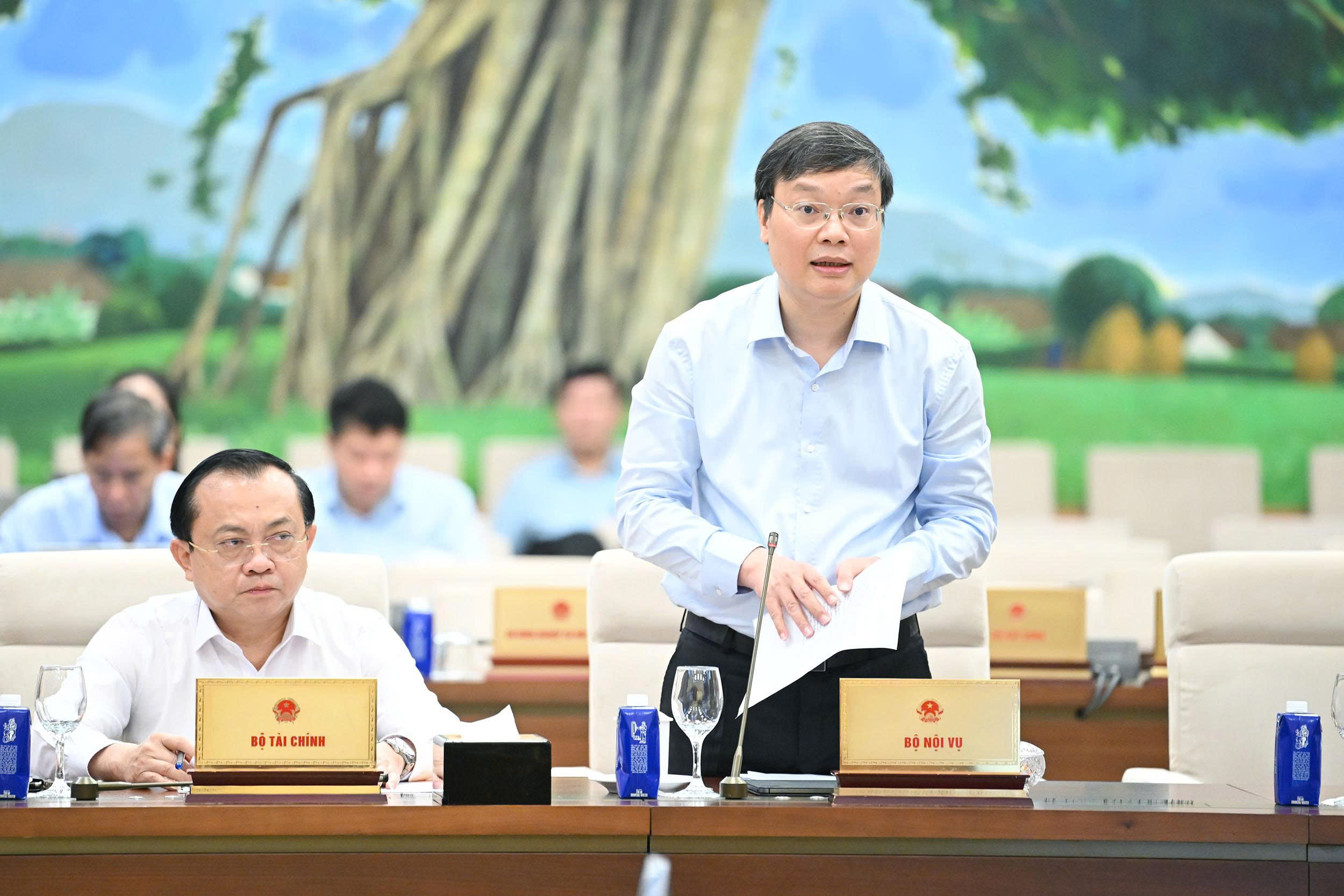 Chủ tịch Quốc hội nhấn mạnh nâng cao chất lượng viên chức trong tuyển dụng mới - Ảnh 1. Chủ tịch Quốc hội nhấn mạnh nâng cao chất lượng viên chức trong tuyển dụng mới - Ảnh 1.