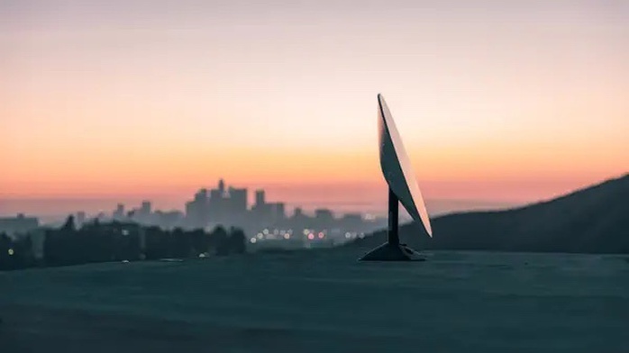 Việt Nam cho phép thí điểm dịch vụ internet vệ tinh Starlink của tỉ phú Elon Musk- Ảnh 1.