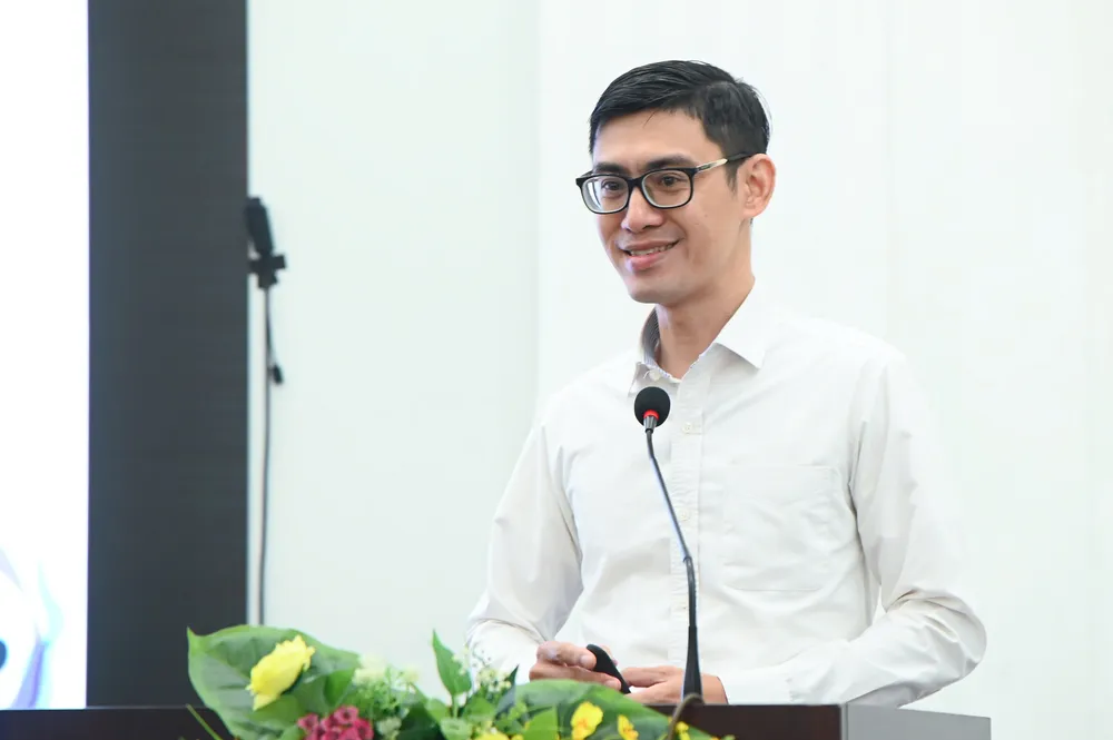 TS. Nguyễn Duy Phương, Trưởng Bộ môn Bệnh học phân tử (Viện Di truyền Nông nghiệp) chia sẻ tại diễn đàn. Ảnh: Tùng Đinh chỉnh sửa gen..jpg