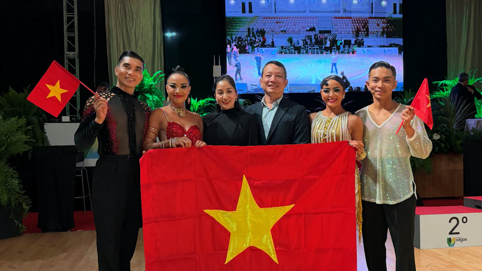 Việt Nam lọt top 16 khiêu vũ thể thao Thế giới Latin Trung niên 2 1 Cặp đôi VĐV dancesport Việt Nam lọt top 16 Vô địch Thế giới Latin lứa tuổi Trung niên 2 - Ảnh 1.