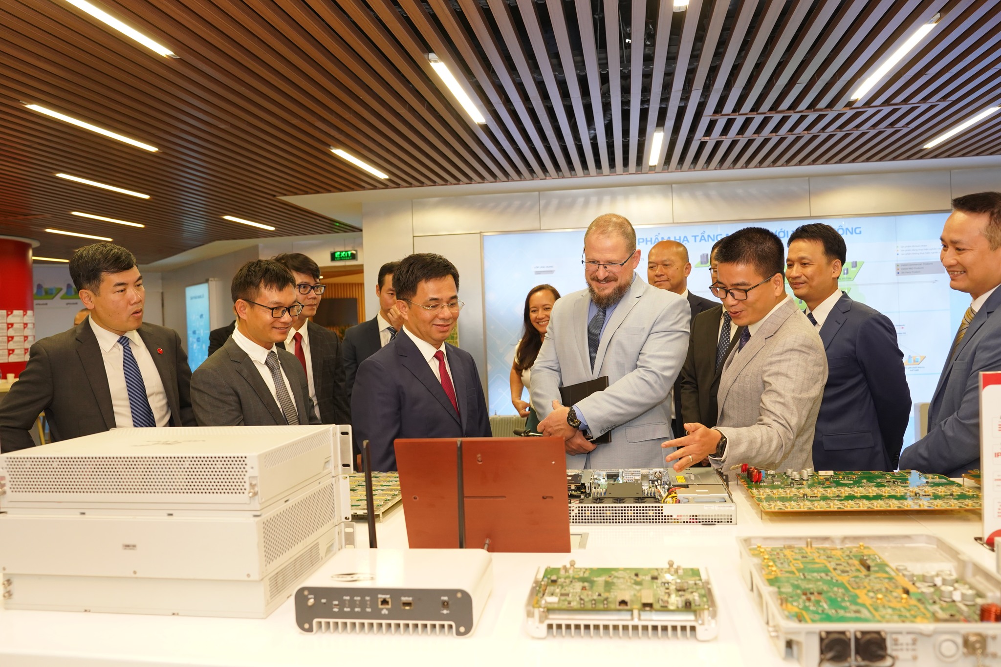 Viettel và Qualcomm tổ chức hội thảo Open RAN lớn nhất Việt Nam 1 Viettel và Qualcomm tổ chức hội thảo Open RAN lớn nhất Việt Nam - Ảnh 1.