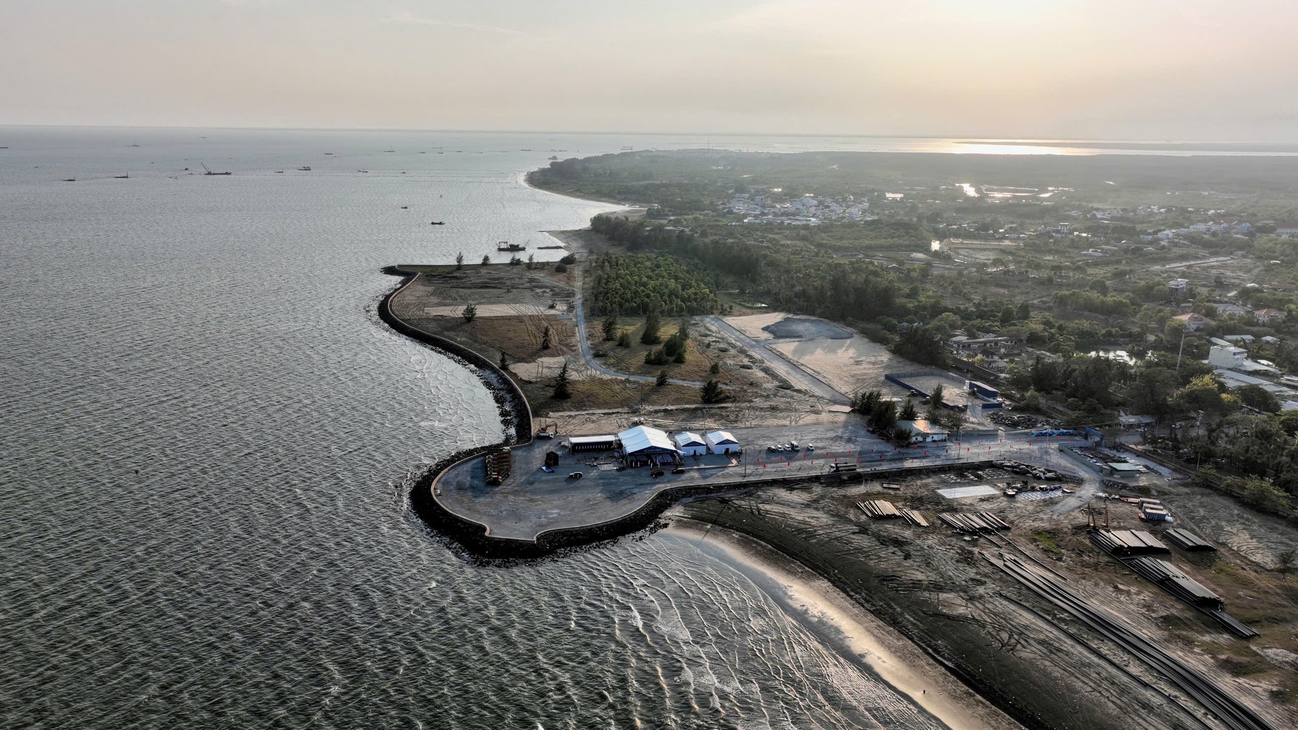 Vingroup đề xuất đầu tư cầu vượt biển nối Cần Giờ - Vũng Tàu- Ảnh 1.