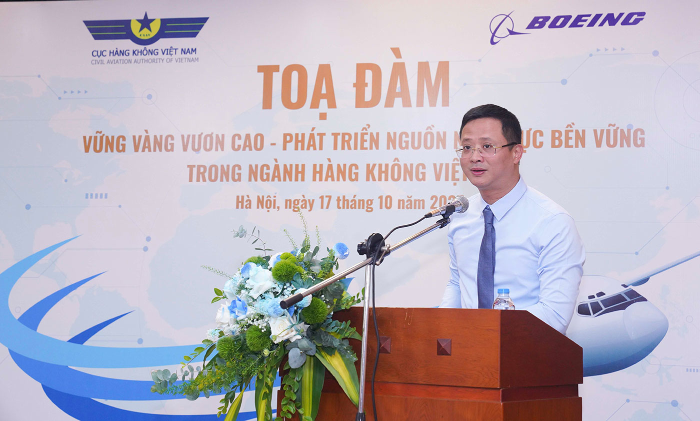 Vinh danh phụ nữ ngành hàng không: Vững vàng vươn cao - Phát triển bền vững
- Ảnh 1.