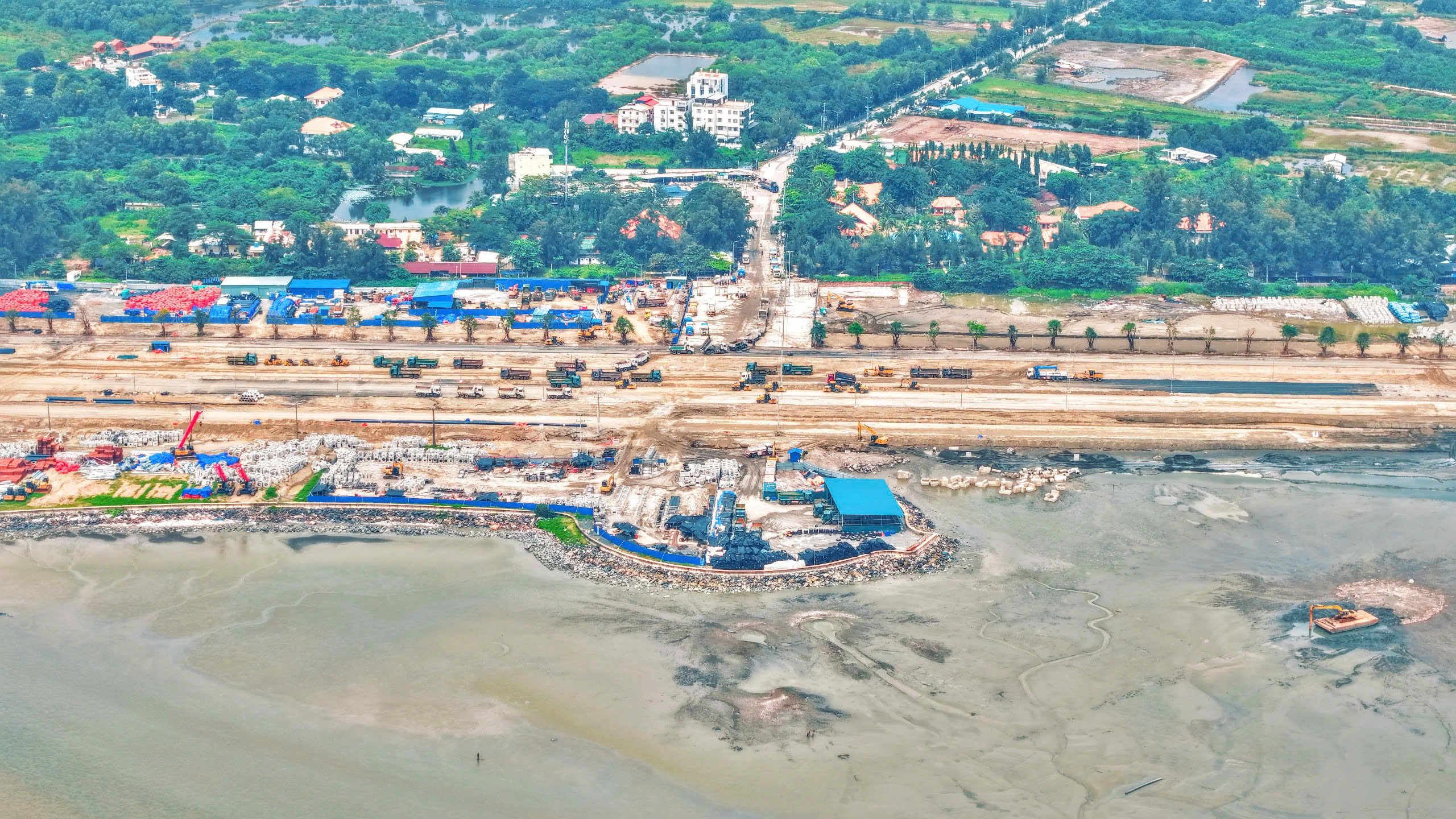 Vinhomes Cần Giờ sử dụng công nghệ lấn biển bền vững hàng đầu thế giới - Ảnh 1.