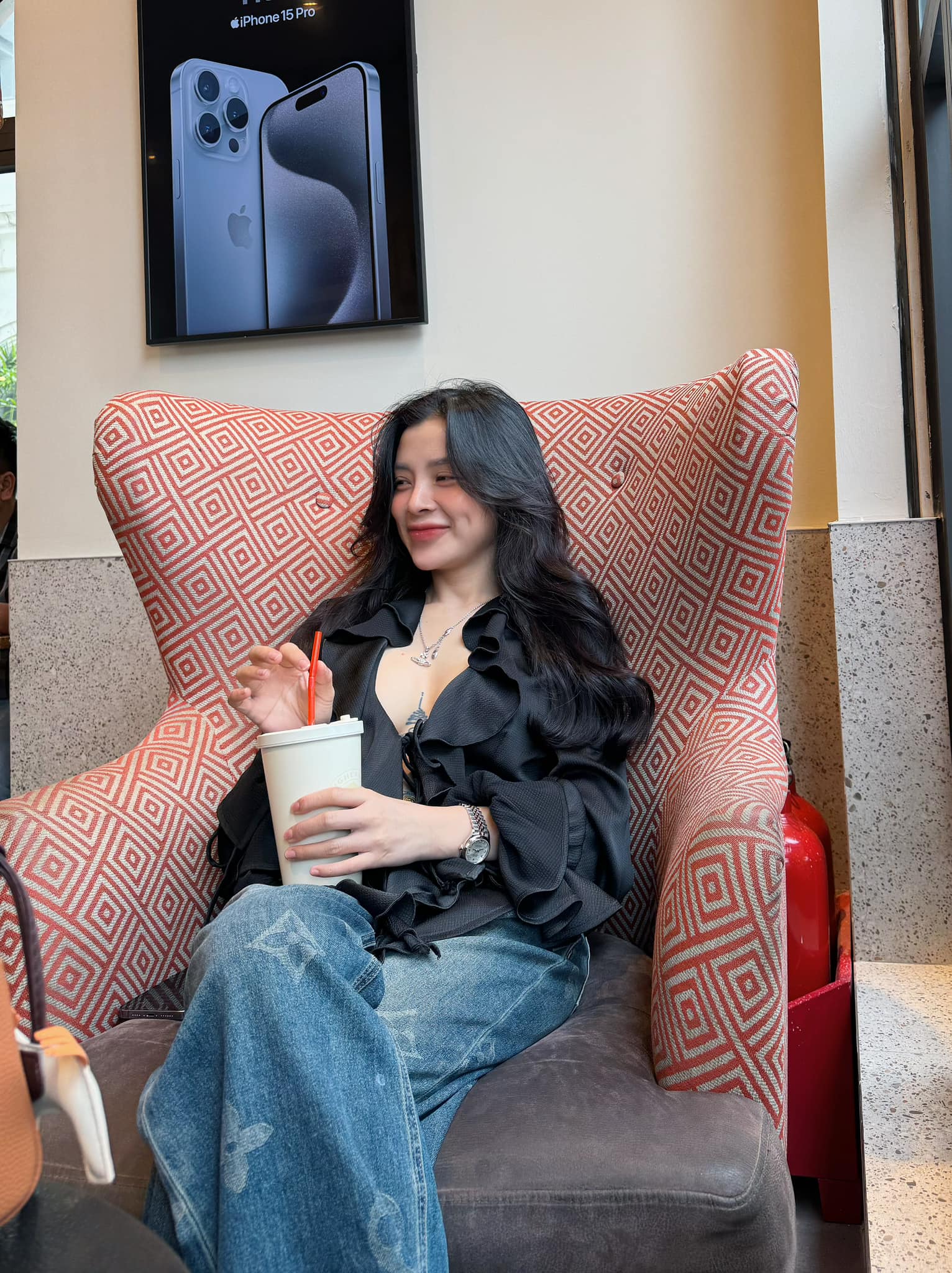 Vợ Huấn Hoa Hồng là ai?- Ảnh 2. Vợ Huấn Hoa Hồng là ai?- Ảnh 2.