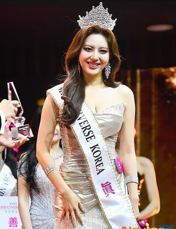 Vũ công Bước nhảy hoàn vũ đăng quang hoa hậu 1 Vũ công Bước nhảy hoàn vũ đăng quang hoa hậu - 1