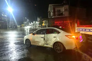 Diễn biến mới vụ xe đoàn cứu trợ và chạm ô tô con, báo giá sửa chữa 91 triệu đồng