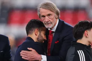 HLV trưởng của MU "mù mờ" trước khi bị sa thải