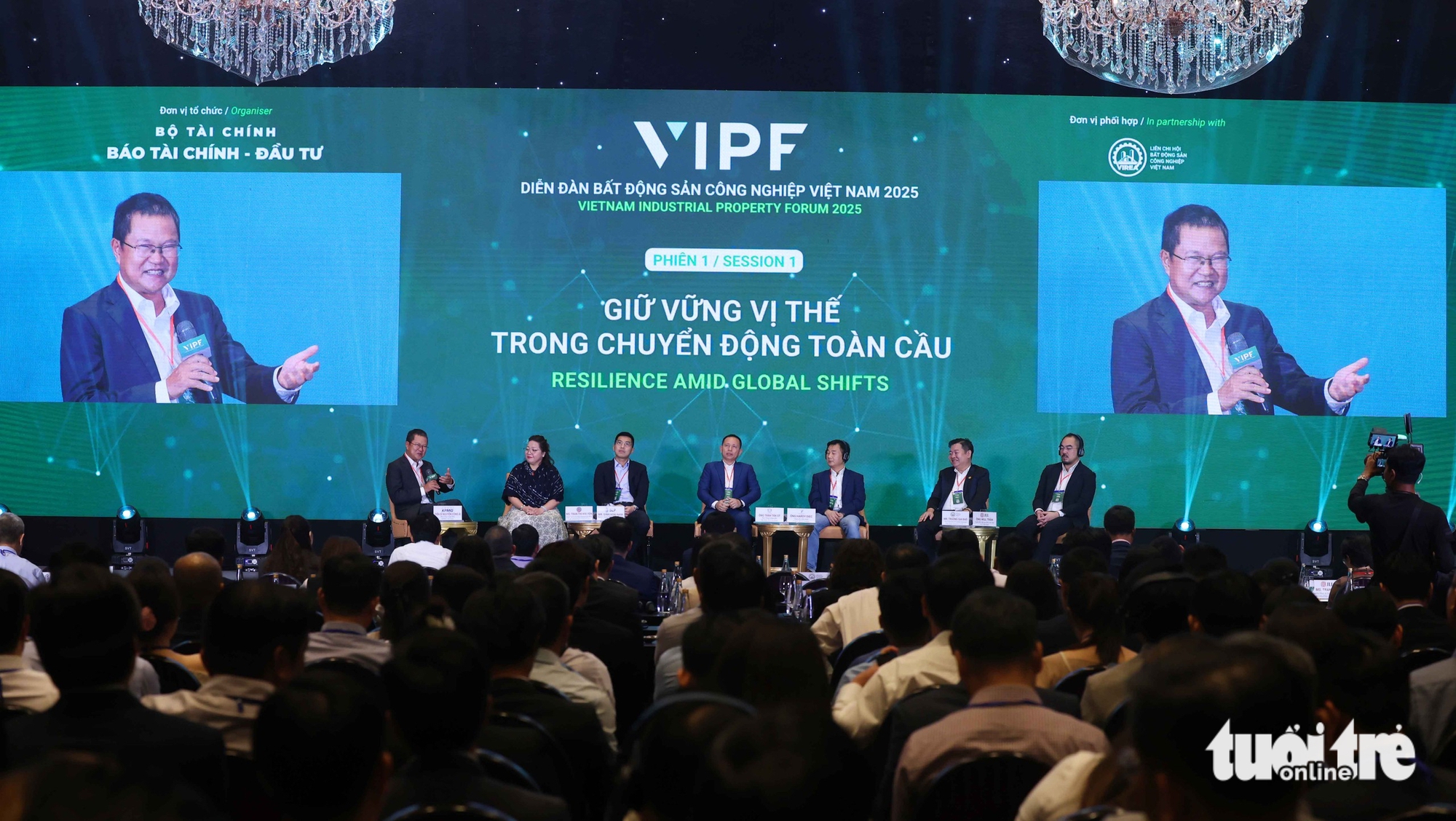 Xanh hóa khu công nghiệp để sẵn sàng đón các nhà đầu tư lớn 1 Xanh hóa khu công nghiệp để sẵn sàng đón các nhà đầu tư lớn - Ảnh 1.