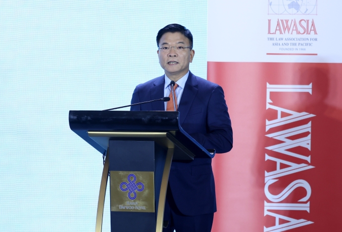 Phó Thủ tướng Lê Thành Long tại Hội nghị LAWASIA 38, chiều 11/10. Ảnh: VGP