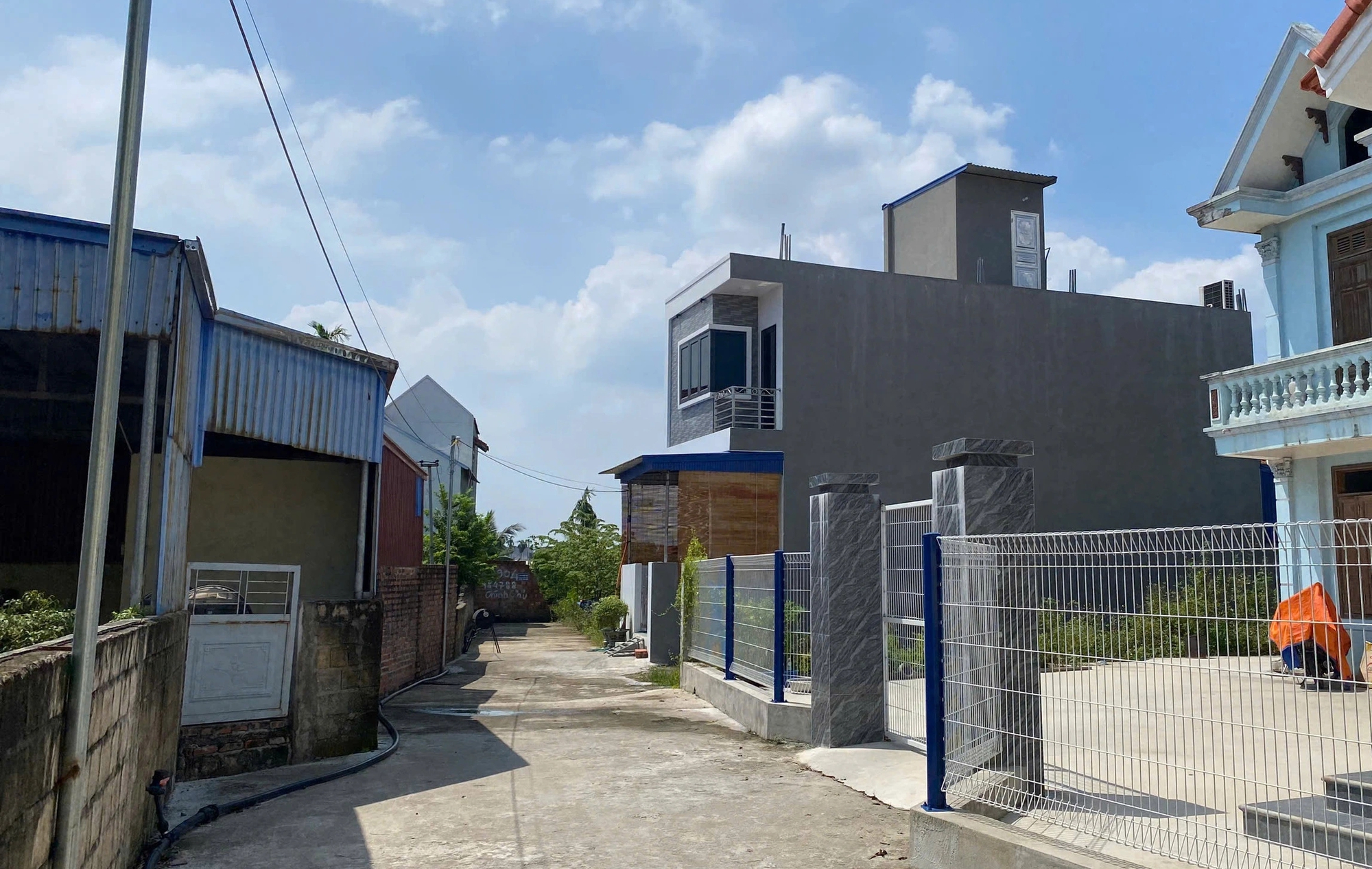 Xây nhầm nhà, nhưng không thể nhầm trách nhiệm- Ảnh 1. Xây nhầm nhà, nhưng không thể nhầm trách nhiệm- Ảnh 1.