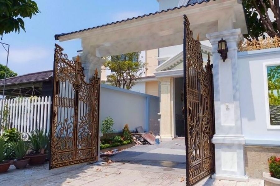 Người xưa nói cổng nhà là 