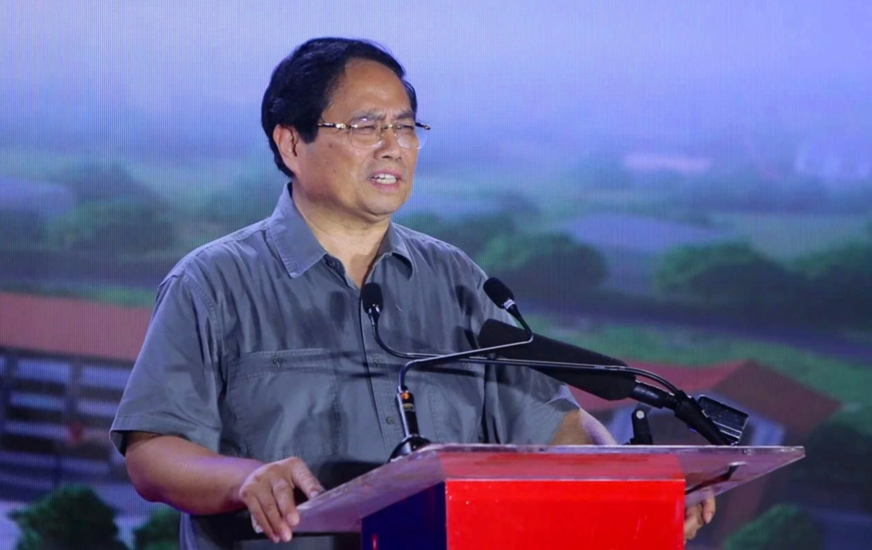 Xây trường nội trú bằng tất cả lòng yêu thương dành cho học sinh 1 Thủ tướng Phạm Minh Chính: Xây trường bằng tất cả lòng yêu thương dành cho học sinh - Ảnh 1.