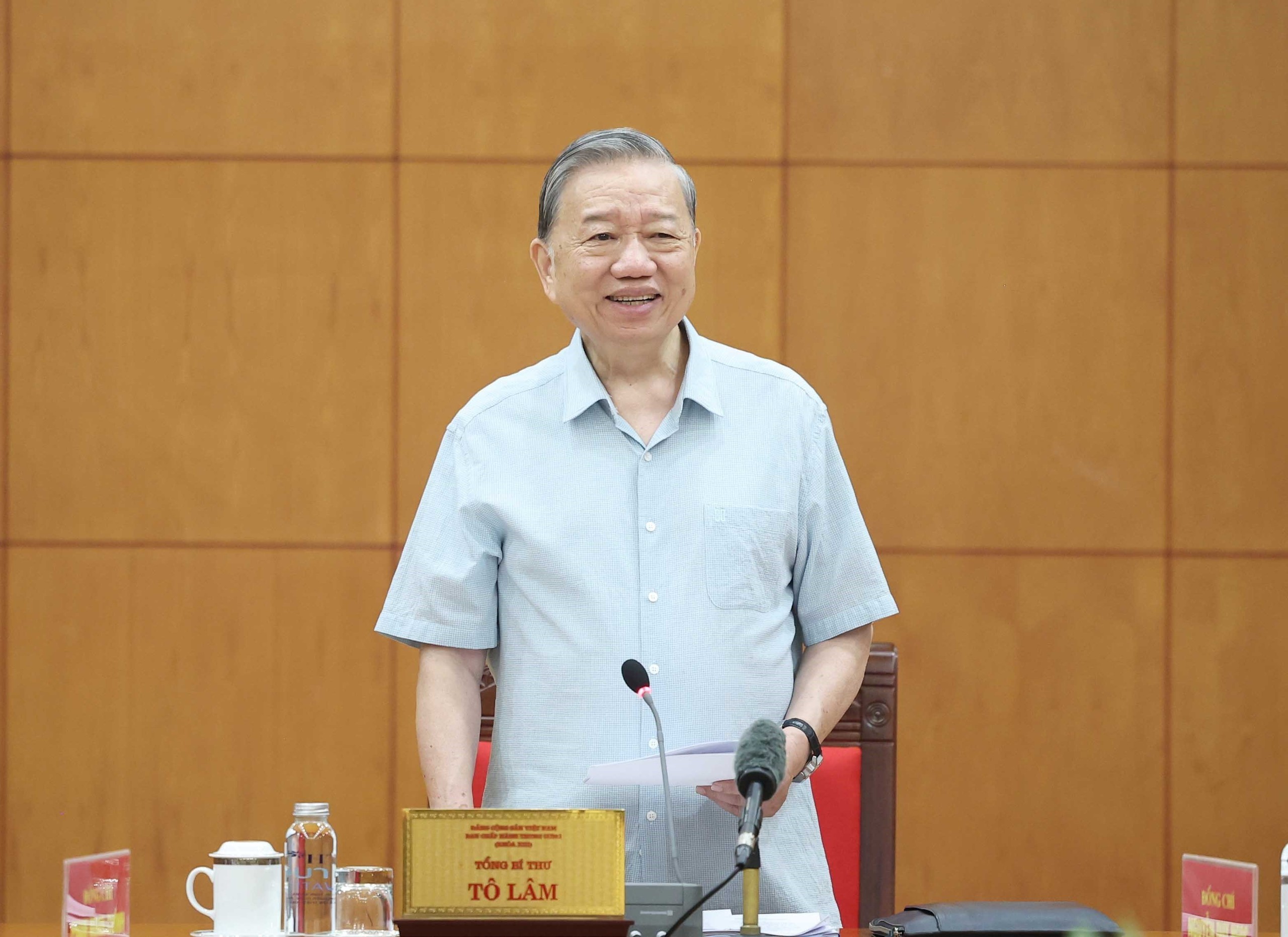 Tổng Bí thư: Xử lý hài hòa, tháo gỡ vướng mắc trong luật Đất đai - Ảnh 1.